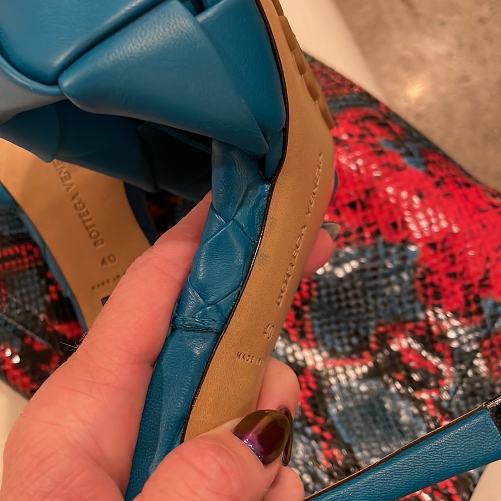 Bottega Veneta Lido Mules - Picture 6 of 8